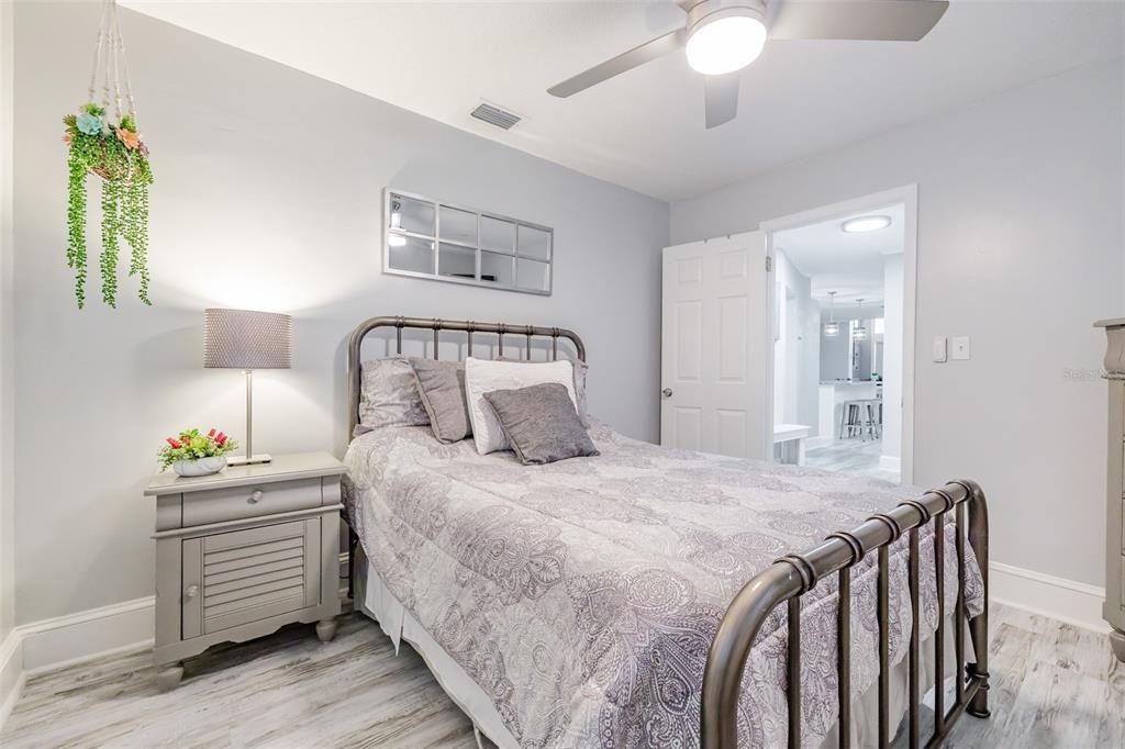 For Rent: $2,850 (2 beds, 2 baths, 1216 Square Feet)