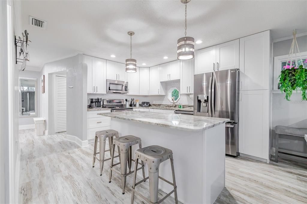 For Rent: $2,850 (2 beds, 2 baths, 1216 Square Feet)