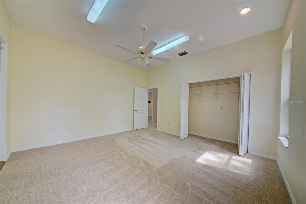 En Venta: $765,900 (4 camas, 3 baños, 3222 Pies cuadrados)