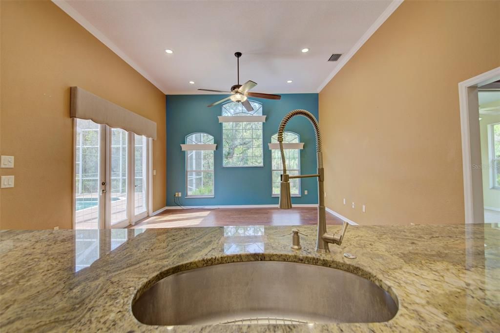 En Venta: $765,900 (4 camas, 3 baños, 3222 Pies cuadrados)