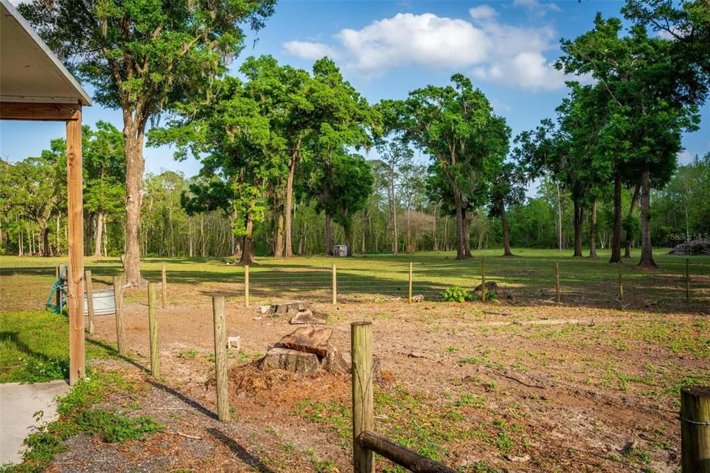 待售: $2,000,000 (62.02 acres)