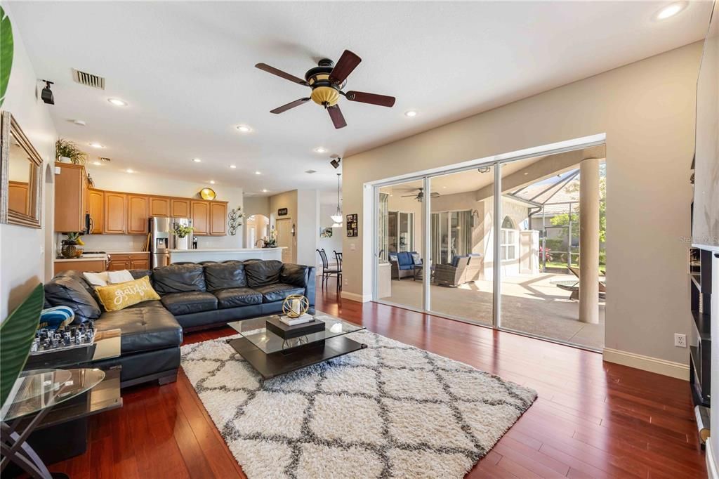 Active With Contract: $715,000 (4 beds, 3 baths, 2826 Square Feet)