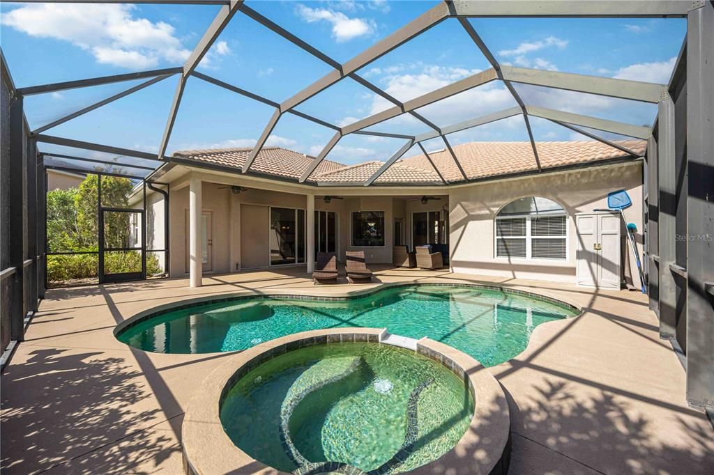 Active With Contract: $715,000 (4 beds, 3 baths, 2826 Square Feet)