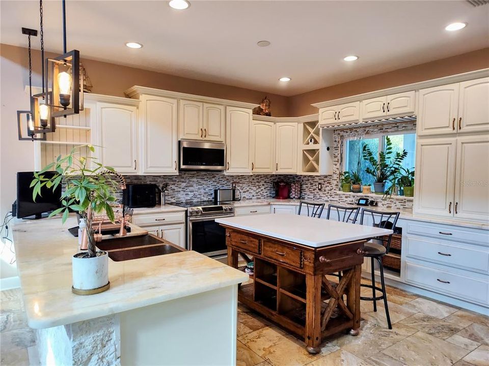 На продажу: $690,000 (3 спален, 3 ванн, 2456 Квадратных фут)