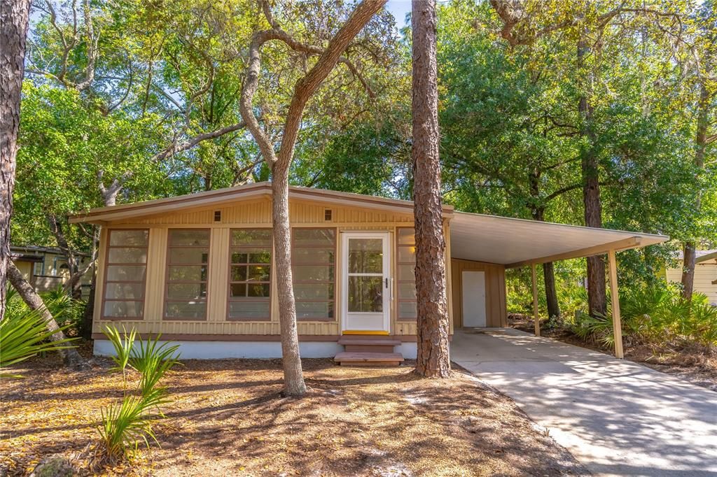 Recently Sold: $180,000 (2 beds, 2 baths, 1152 Square Feet)