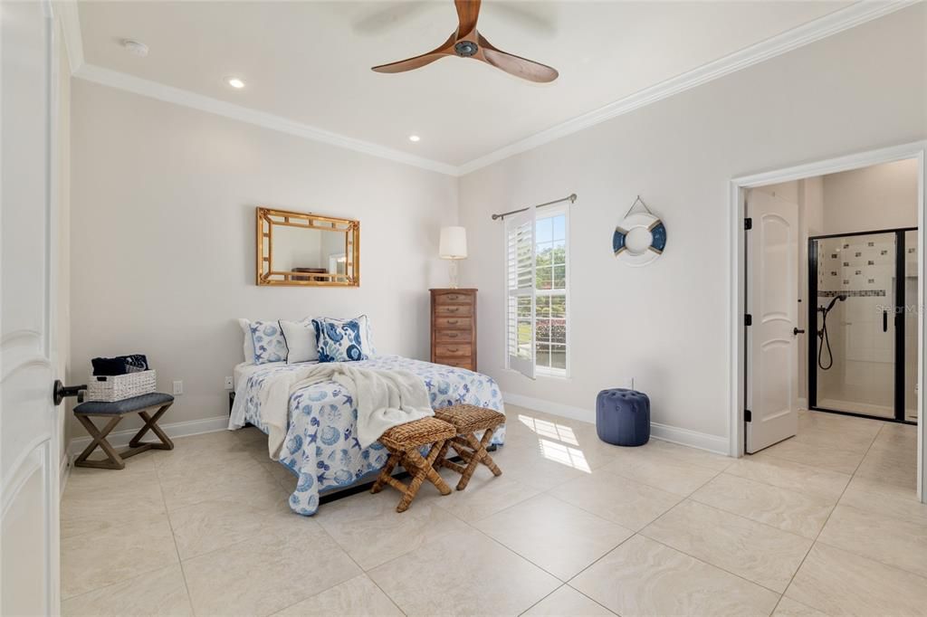 For Sale: $3,690,000 (5 beds, 5 baths, 6871 Square Feet)