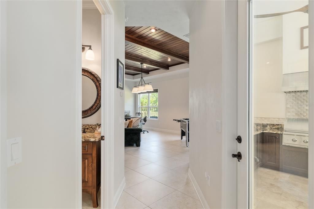 For Sale: $3,690,000 (5 beds, 5 baths, 6871 Square Feet)