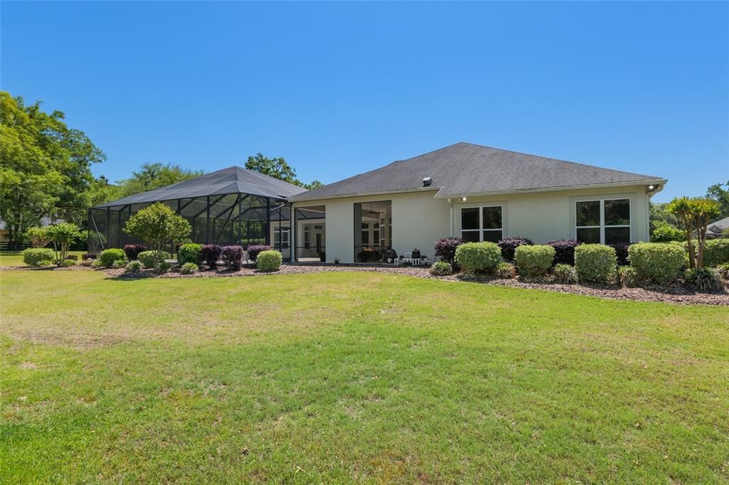 For Sale: $3,690,000 (5 beds, 5 baths, 6871 Square Feet)