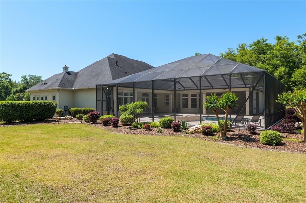 For Sale: $3,690,000 (5 beds, 5 baths, 6871 Square Feet)