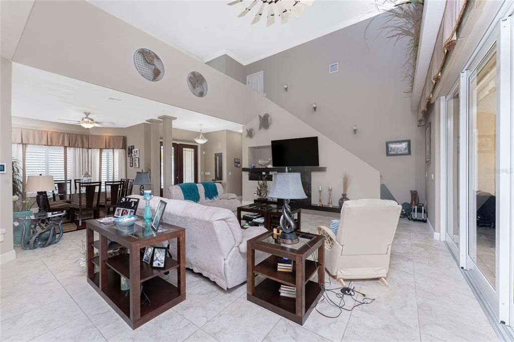 На продажу: $1,750,000 (3 спален, 3 ванн, 2846 Квадратных фут)