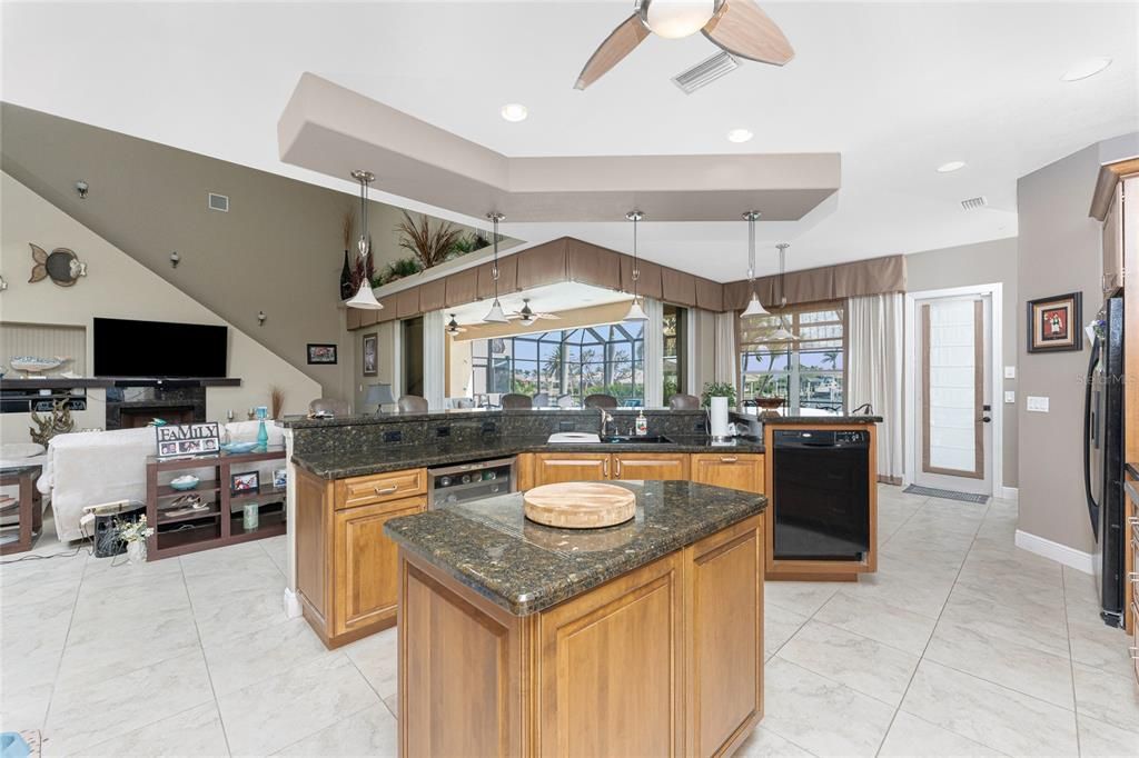 На продажу: $1,750,000 (3 спален, 3 ванн, 2846 Квадратных фут)