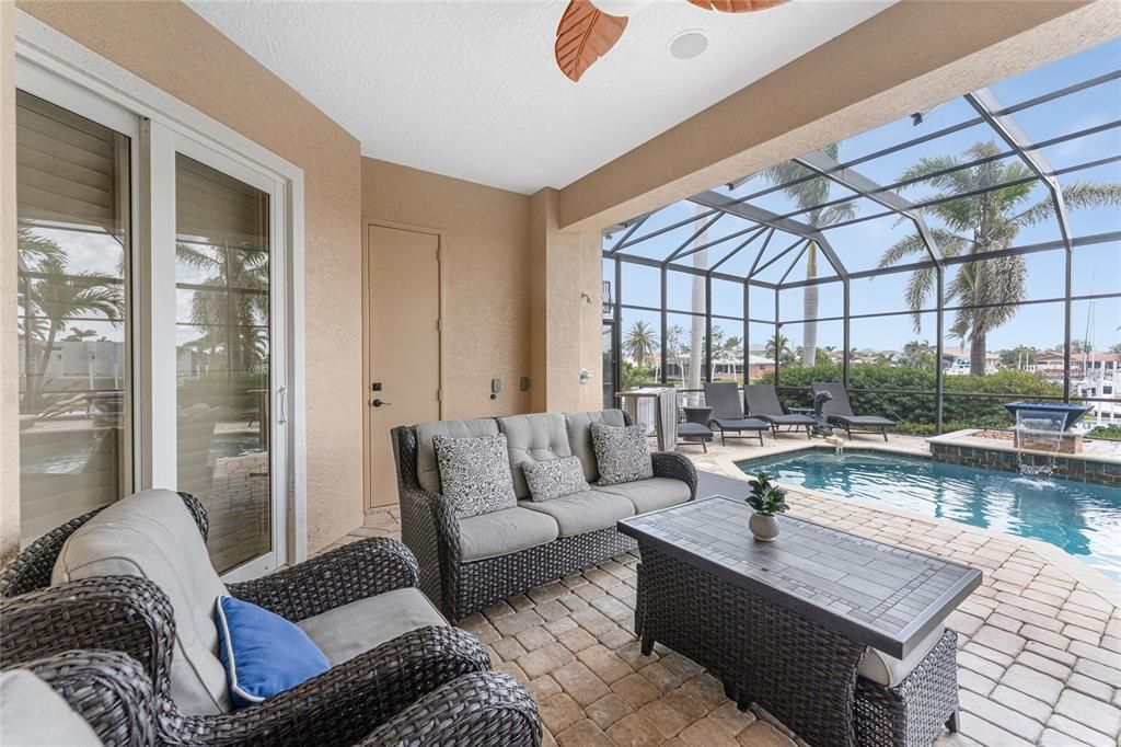 На продажу: $1,750,000 (3 спален, 3 ванн, 2846 Квадратных фут)