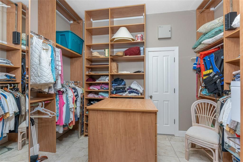 На продажу: $1,750,000 (3 спален, 3 ванн, 2846 Квадратных фут)