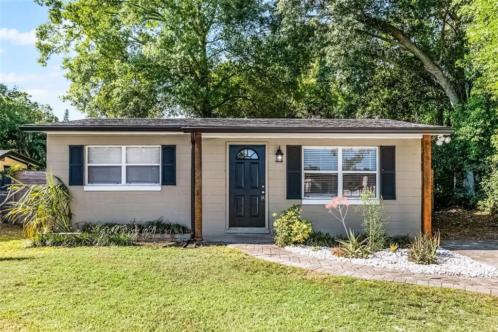 Recently Sold: $300,000 (2 beds, 1 baths, 720 Square Feet)