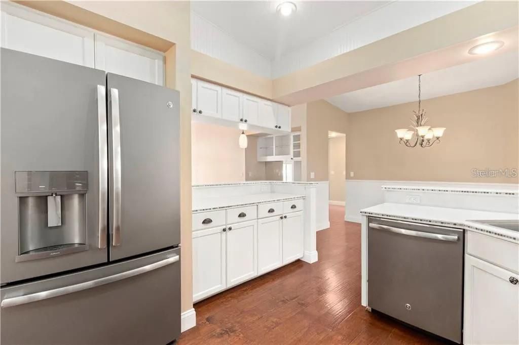 Active With Contract: $724,000 (5 beds, 2 baths, 3089 Square Feet)