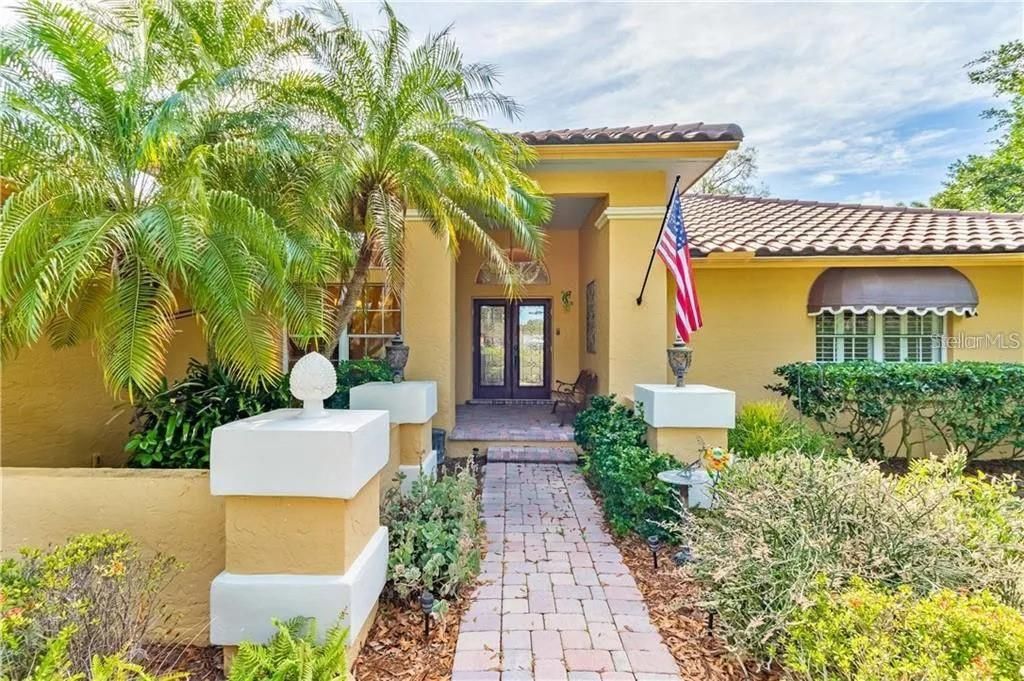 Active With Contract: $724,000 (5 beds, 2 baths, 3089 Square Feet)