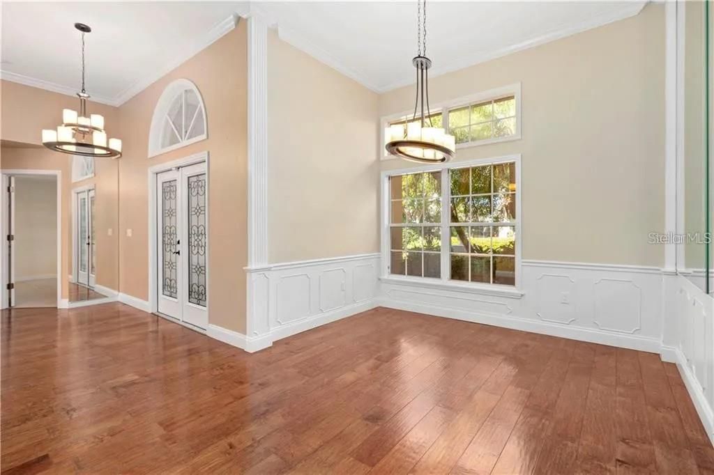 Active With Contract: $724,000 (5 beds, 2 baths, 3089 Square Feet)