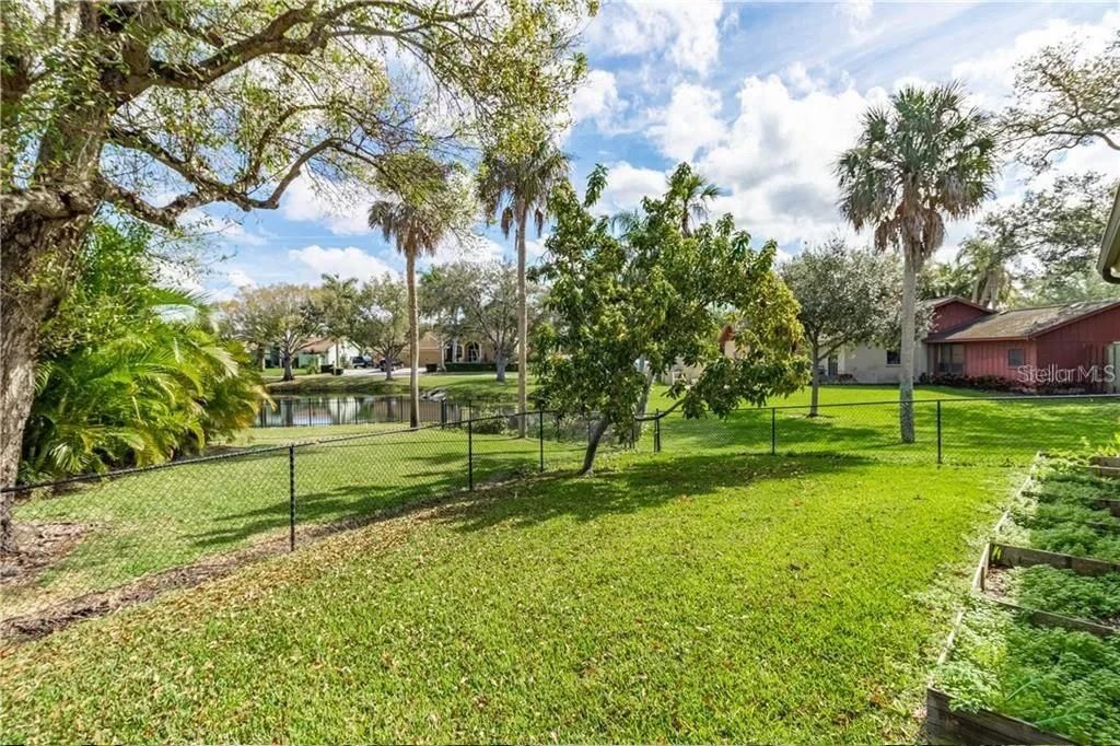Active With Contract: $724,000 (5 beds, 2 baths, 3089 Square Feet)