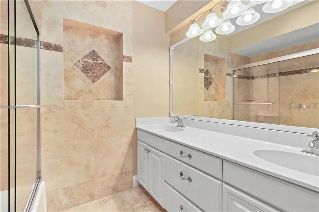 Active With Contract: $724,000 (5 beds, 2 baths, 3089 Square Feet)