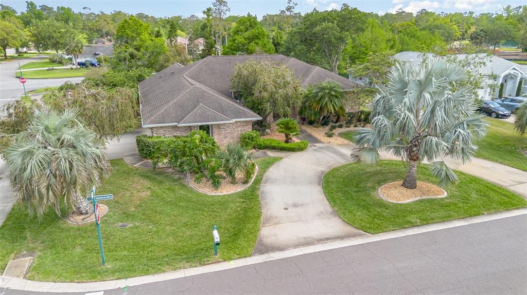 合同活跃: $499,000 (3 贝兹, 2 浴室, 2424 平方英尺)