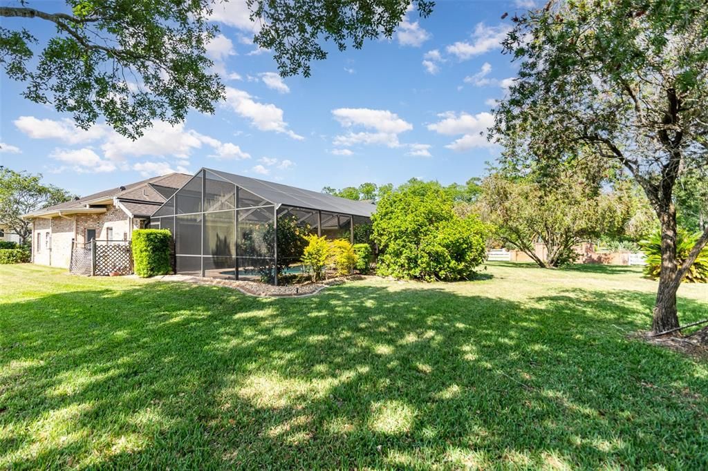 合同活跃: $499,000 (3 贝兹, 2 浴室, 2424 平方英尺)