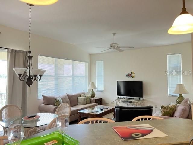 En Renta: $2,400 (2 camas, 2 baños, 1219 Pies cuadrados)