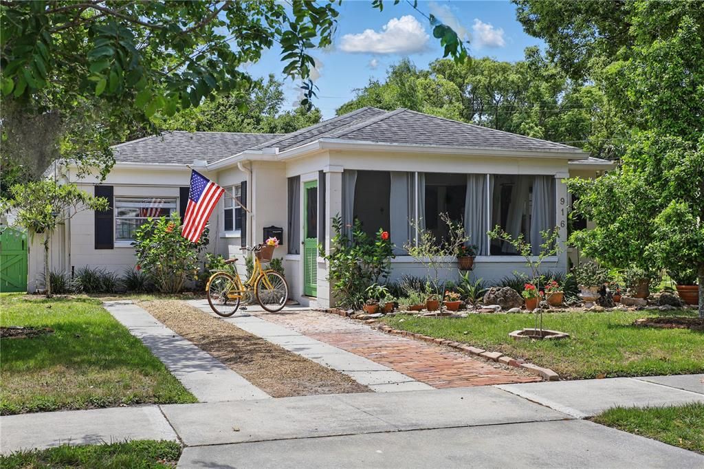 Vendido Recientemente: $475,000 (3 camas, 1 baños, 1211 Pies cuadrados)