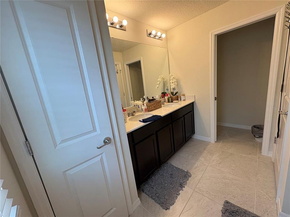 For Sale: $399,000 (3 beds, 2 baths, 1760 Square Feet)