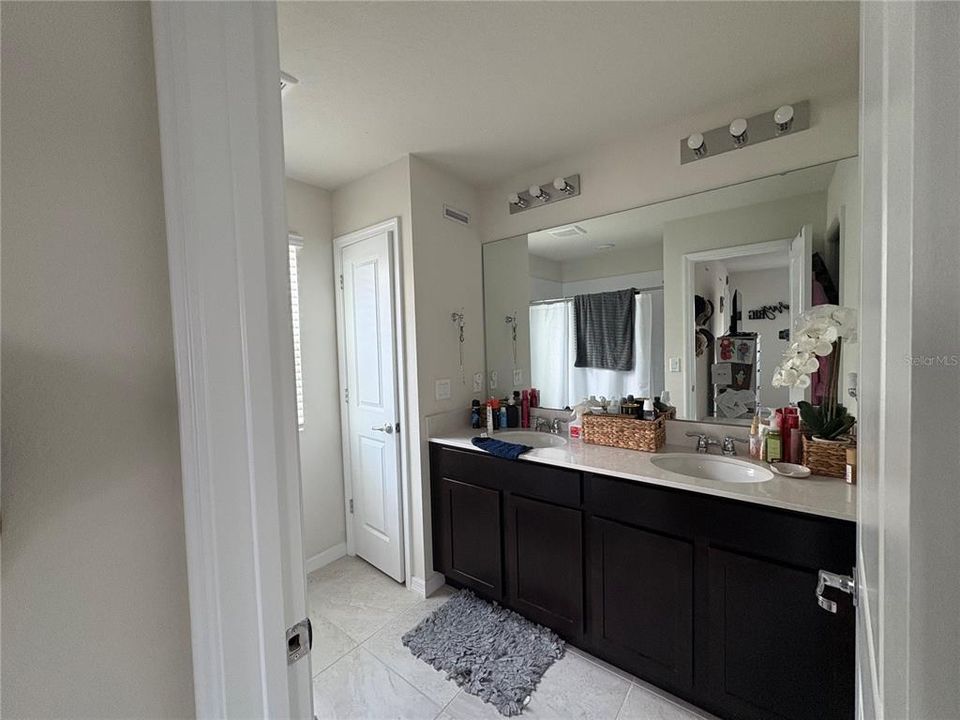 For Sale: $399,000 (3 beds, 2 baths, 1760 Square Feet)