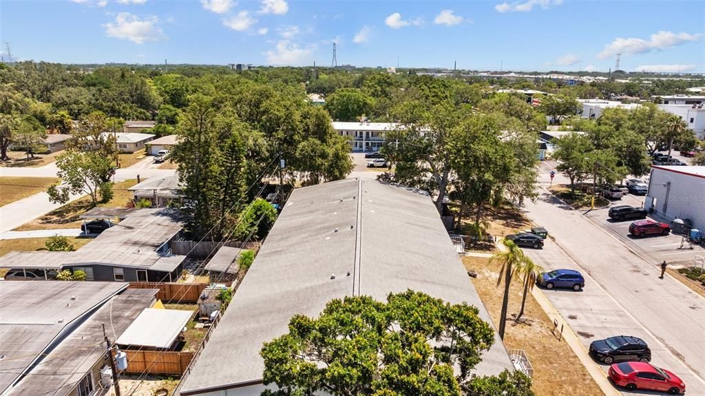 Active With Contract: $109,000 (1 beds, 1 baths, 585 Square Feet)