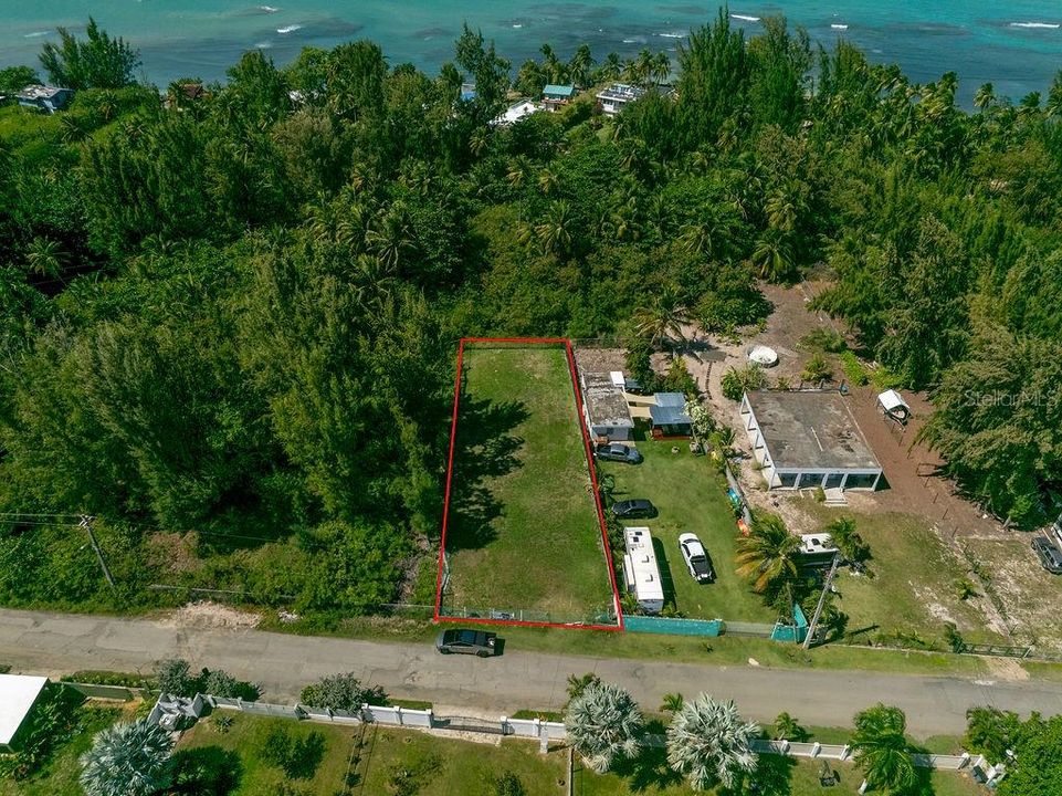 En Venta: $295,000 (0.25 acres)