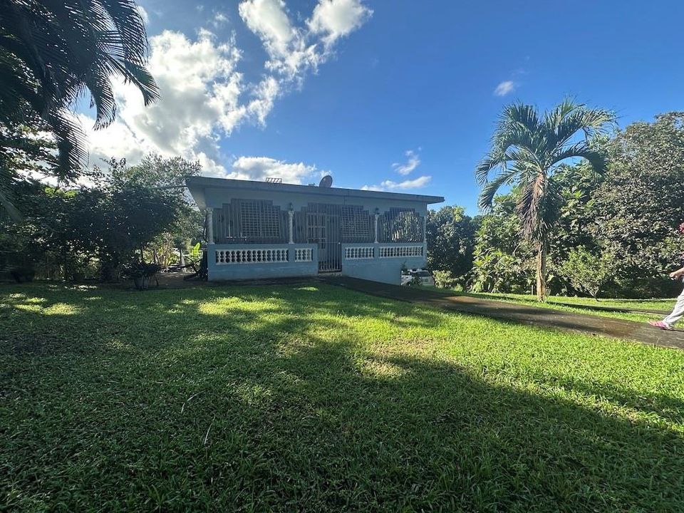 Recently Sold: $179,000 (2 beds, 1 baths, 1100 Square Feet)