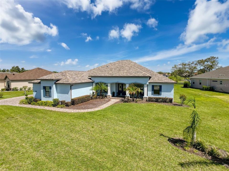 Недавно продано: $799,999 (5 спален, 4 ванн, 4296 Квадратных фут)