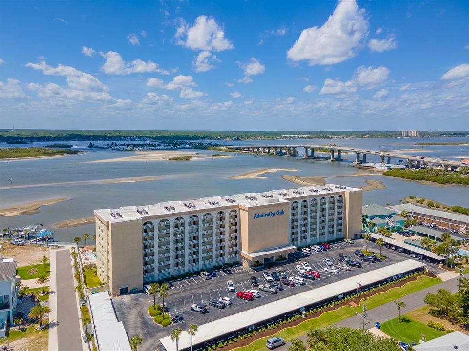 На продажу: $330,000 (2 спален, 2 ванн, 1229 Квадратных фут)