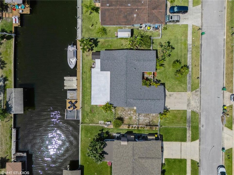 Недавно продано: $595,000 (3 спален, 2 ванн, 2136 Квадратных фут)