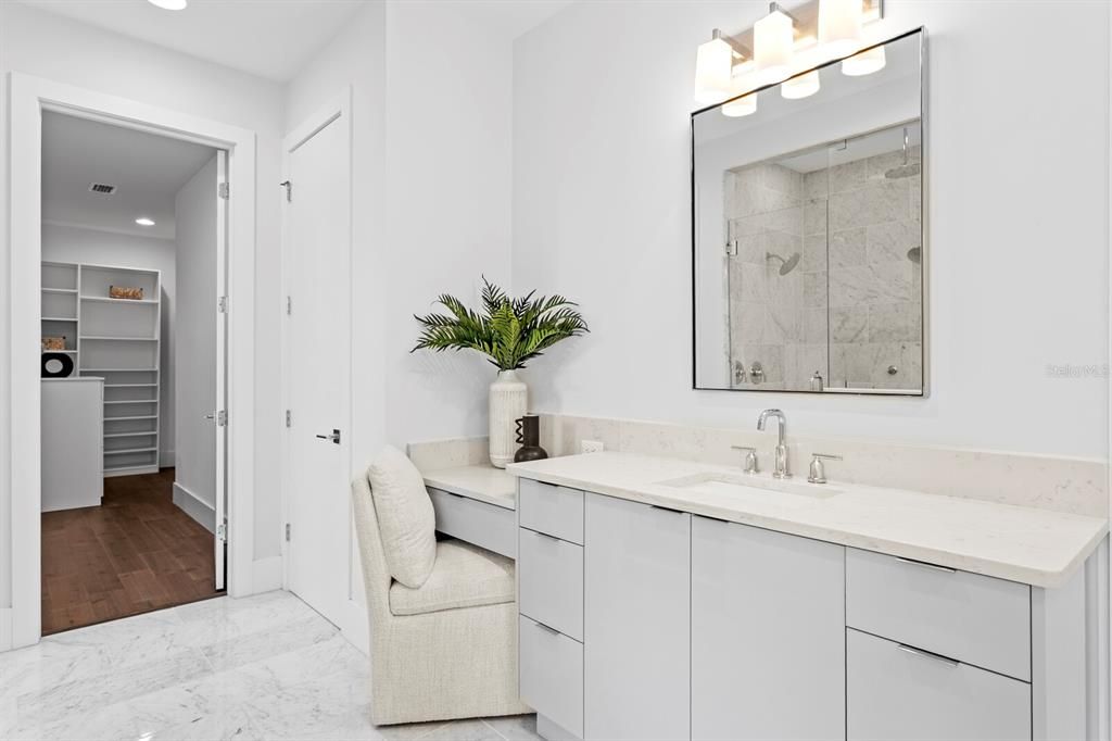 For Sale: $3,495,000 (5 beds, 4 baths, 5045 Square Feet)