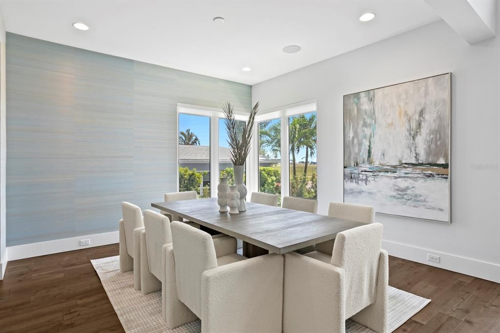 For Sale: $3,495,000 (5 beds, 4 baths, 5045 Square Feet)