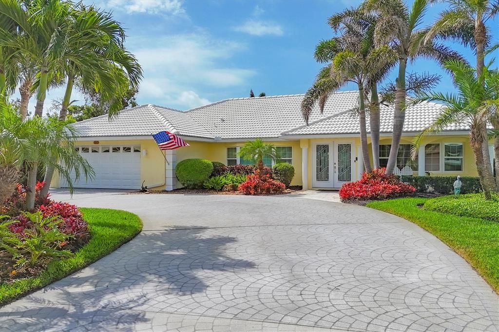 待售: $978,000 (3 贝兹, 3 浴室, 2559 平方英尺)