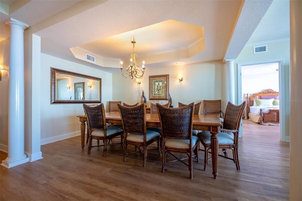 На продажу: $2,150,000 (4 спален, 4 ванн, 3264 Квадратных фут)