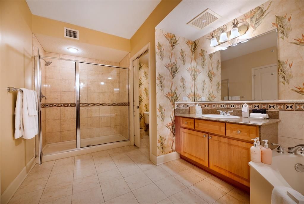 На продажу: $2,150,000 (4 спален, 4 ванн, 3264 Квадратных фут)