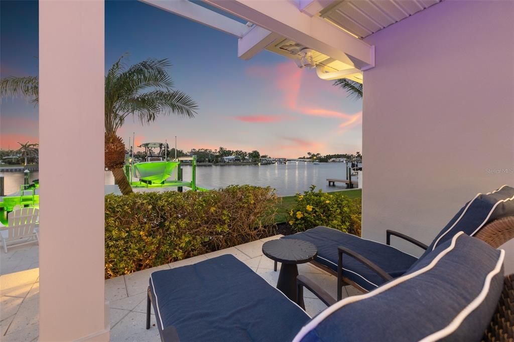 For Sale: $2,995,000 (5 beds, 3 baths, 3288 Square Feet)