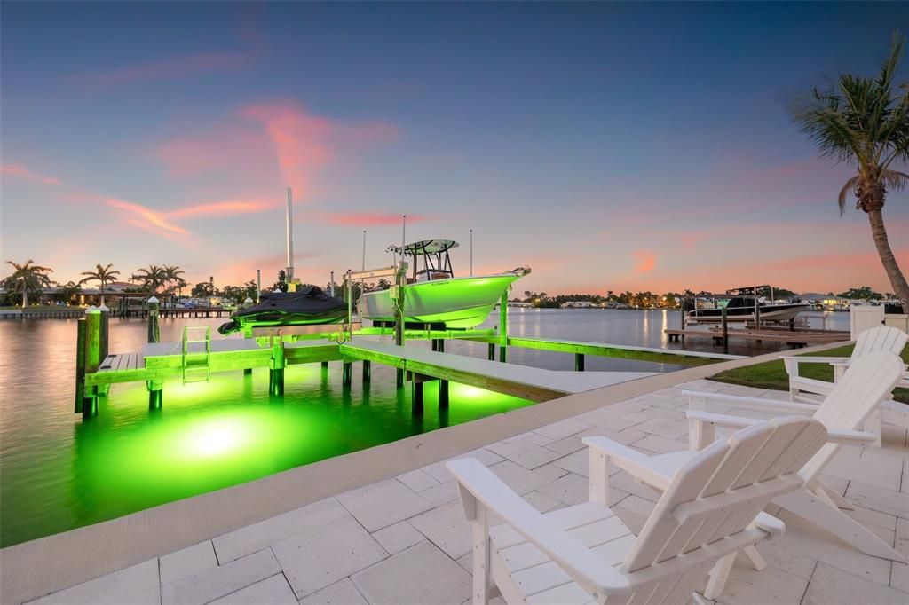 For Sale: $2,995,000 (5 beds, 3 baths, 3288 Square Feet)