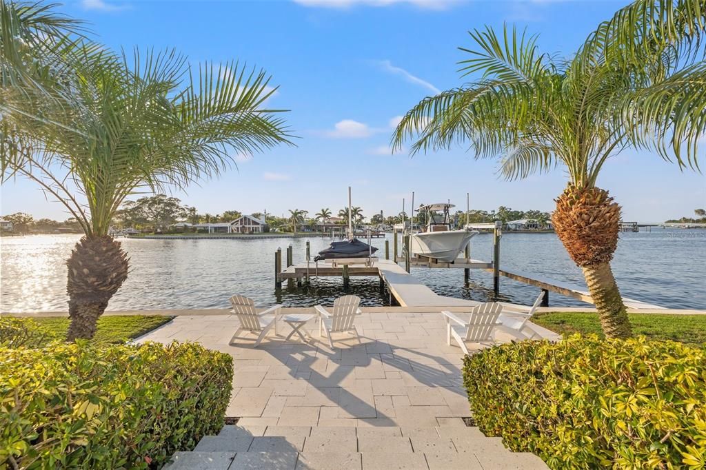 For Sale: $2,995,000 (5 beds, 3 baths, 3288 Square Feet)