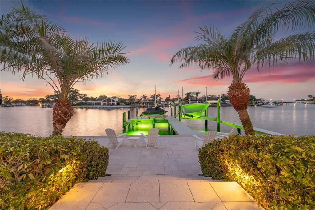 For Sale: $2,995,000 (5 beds, 3 baths, 3288 Square Feet)