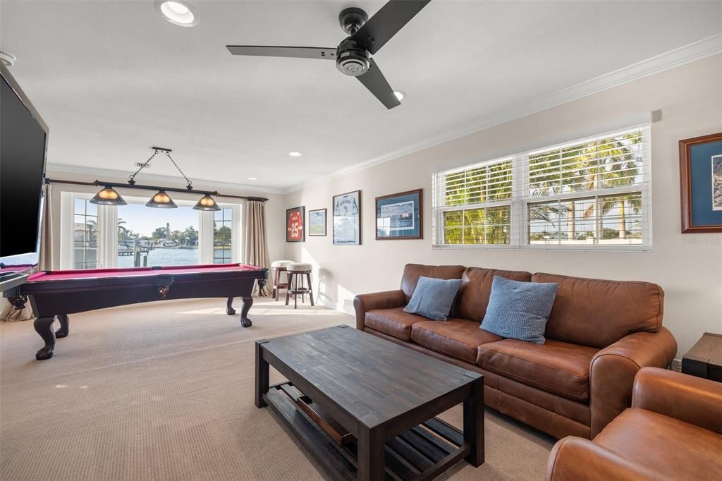 For Sale: $2,995,000 (5 beds, 3 baths, 3288 Square Feet)