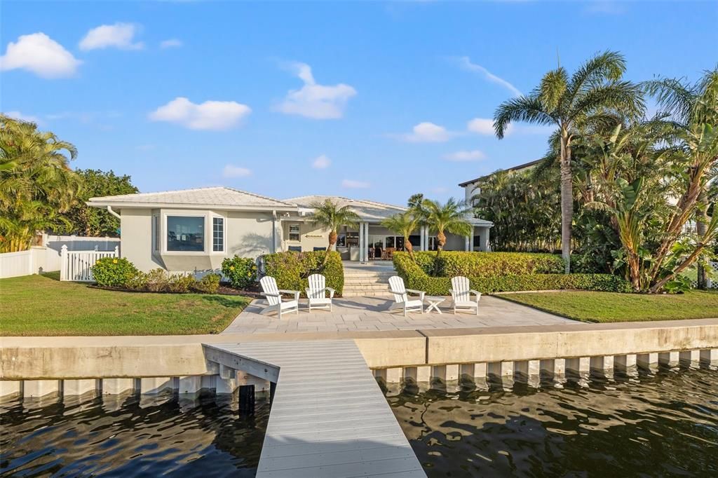 For Sale: $2,995,000 (5 beds, 3 baths, 3288 Square Feet)