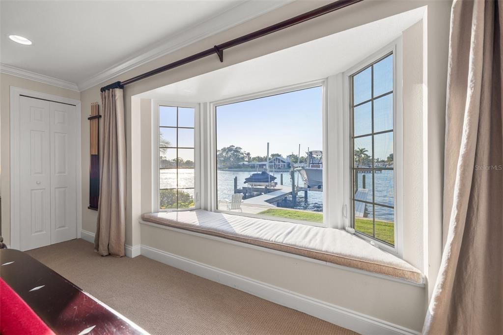 For Sale: $2,995,000 (5 beds, 3 baths, 3288 Square Feet)