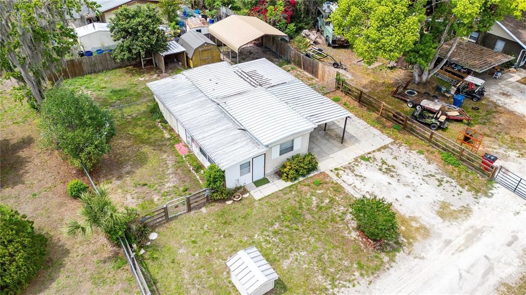 For Sale: $160,000 (2 beds, 1 baths, 900 Square Feet)