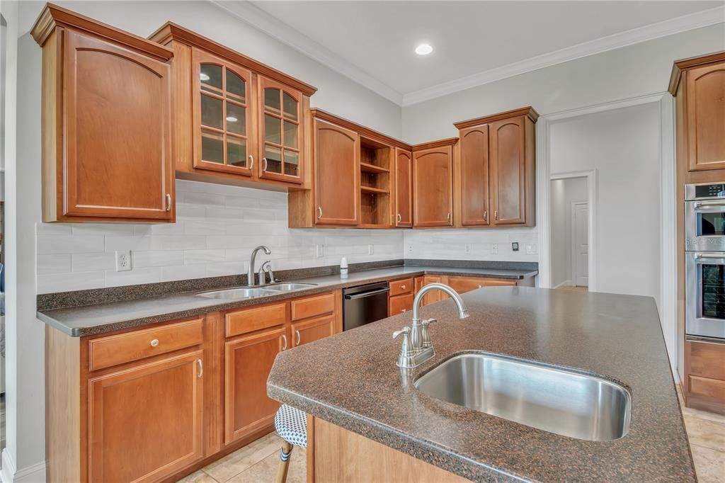 待售: $899,999 (3 贝兹, 3 浴室, 2835 平方英尺)