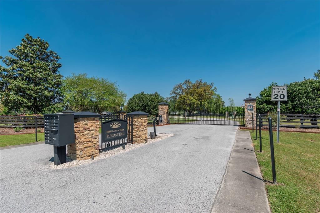 待售: $899,999 (3 贝兹, 3 浴室, 2835 平方英尺)